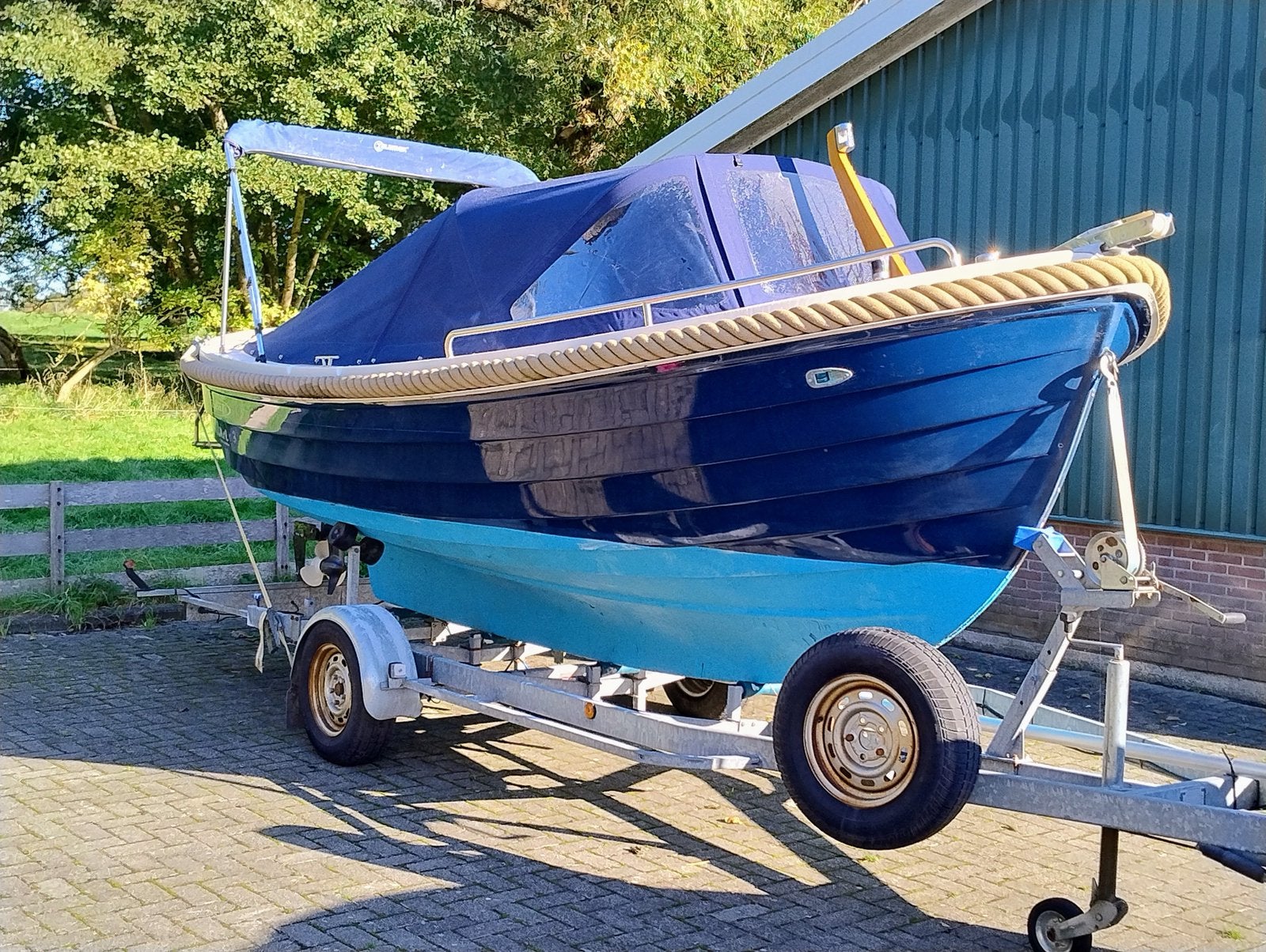 Mooie complete sloep met veel extra’s, Watersport en Boten, Sloepen, Ophalen, Gebruikt, Anker, Buitenboordmotor