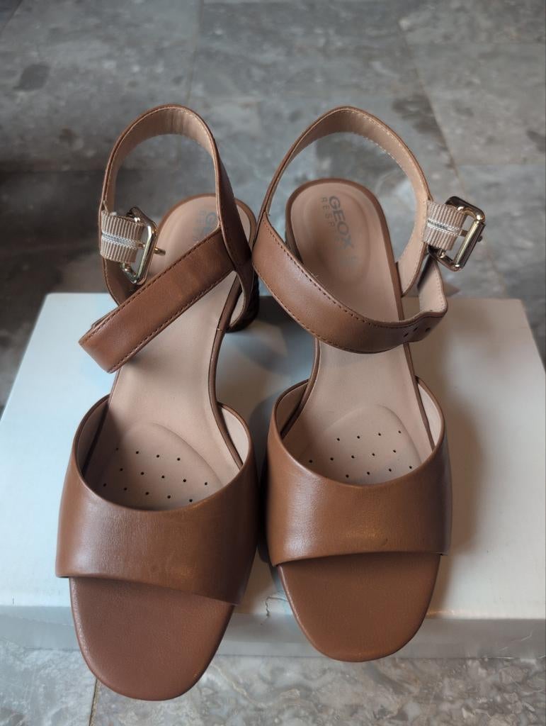 Nieuwe Geox Sandalen met Hak - Maat 36, Geox, Bruin, Nieuw, Sandalen of Muiltjes