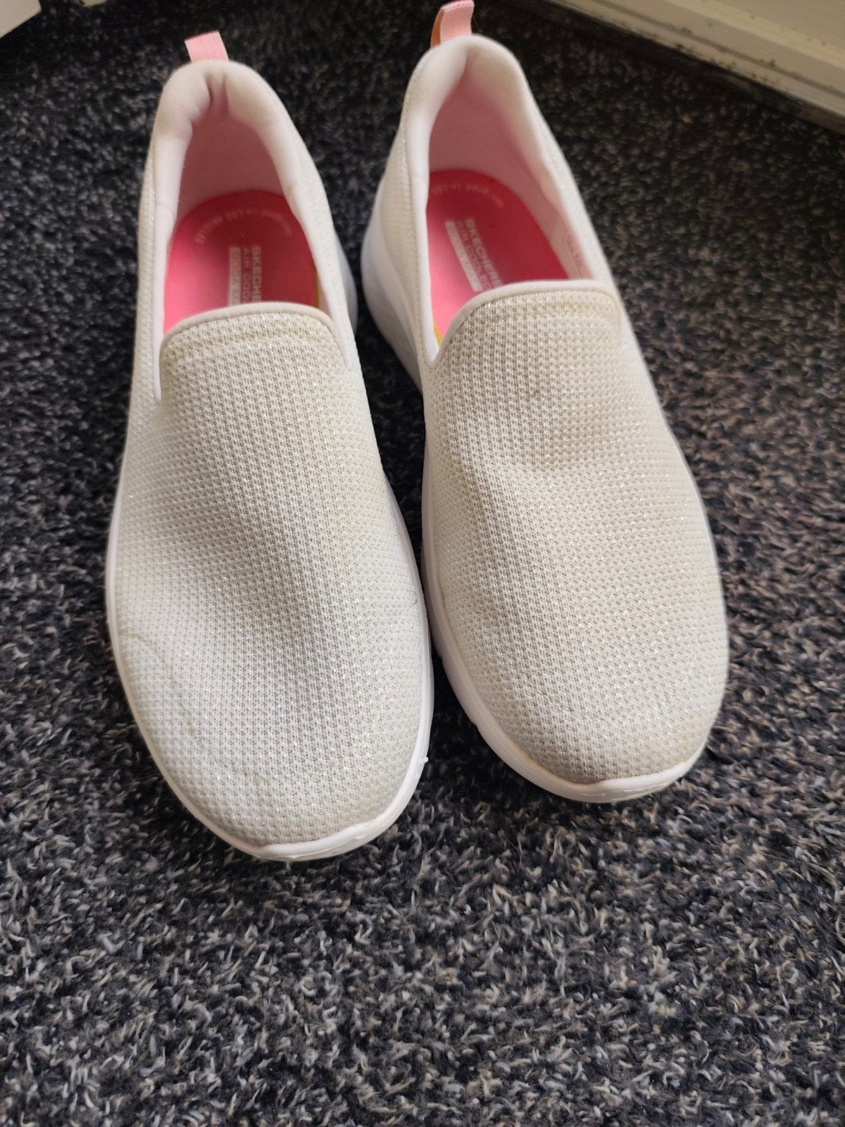 Skechers Go Walk instappers maat 39, Kleding | Dames, Schoenen, Skechers, Ophalen of Verzenden, Zo goed als nieuw, Wit