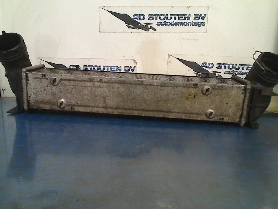 Radiateur INTERCOOLER BMW 3 serie Touring (E91) 2006 3213329, Gebruikt, Petuelring 130, München 80809, , Duitsland, BMW, Bayerische Motoren Werke AG