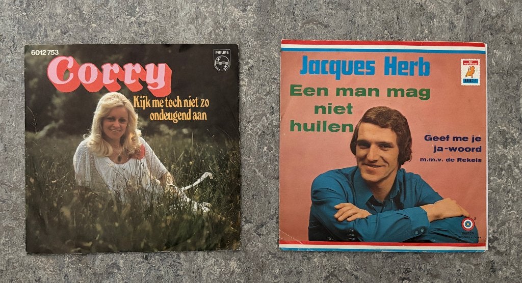 2x 7" single Jacques Herb & Corry Konings PIRAAT  NL-talig, Gebruikt, Verzenden, 7 inch, Single