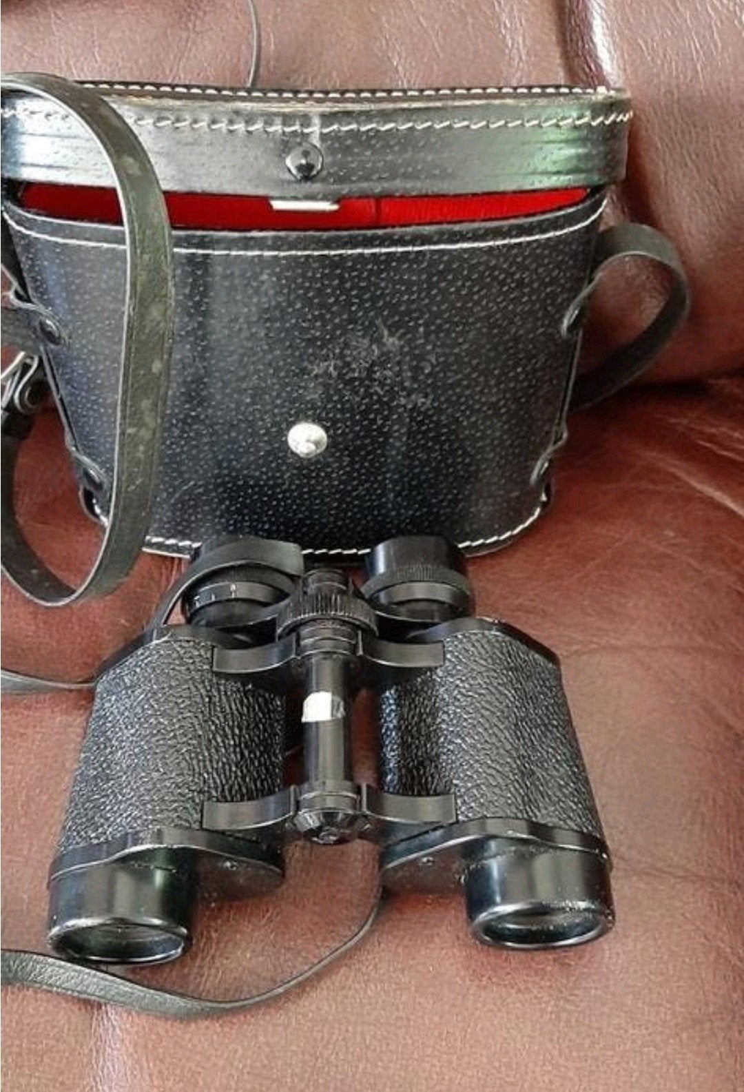 Vintage verrekijker 8x30 met leren tas, Gebruikt, 8 tot 12x, Met hoes of tas, Porro (met knik)