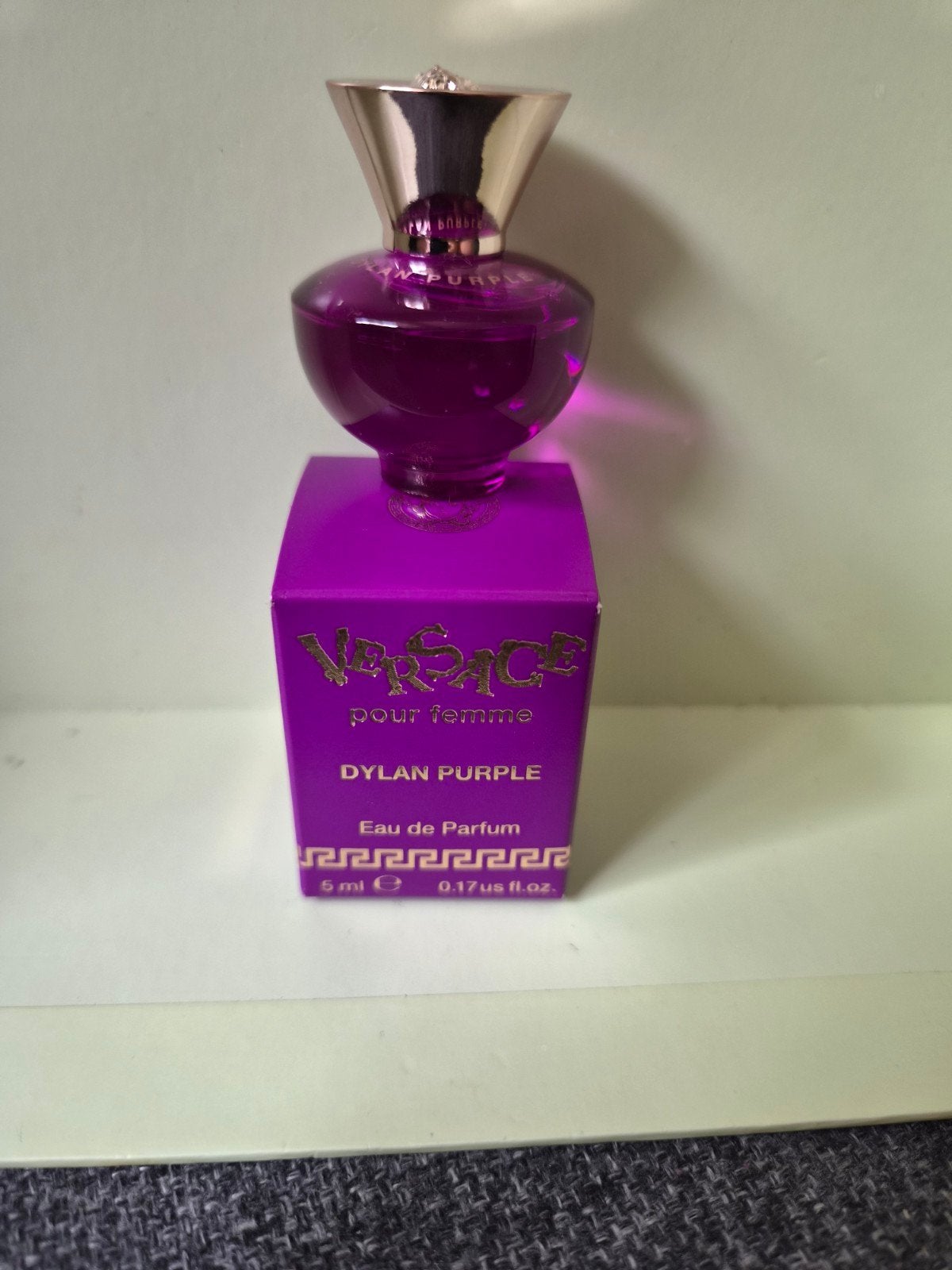 Versace Dylan purple eau de parfum miniatuur 5ml, Ophalen of Verzenden, Nieuw