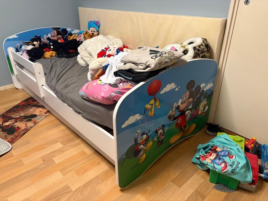 Mickey Mouse bed,zo goed als nieuw,1 persoons, Kinderen en Baby's, 85 tot 100 cm, Zo goed als nieuw, 180 cm of meer, Ophalen