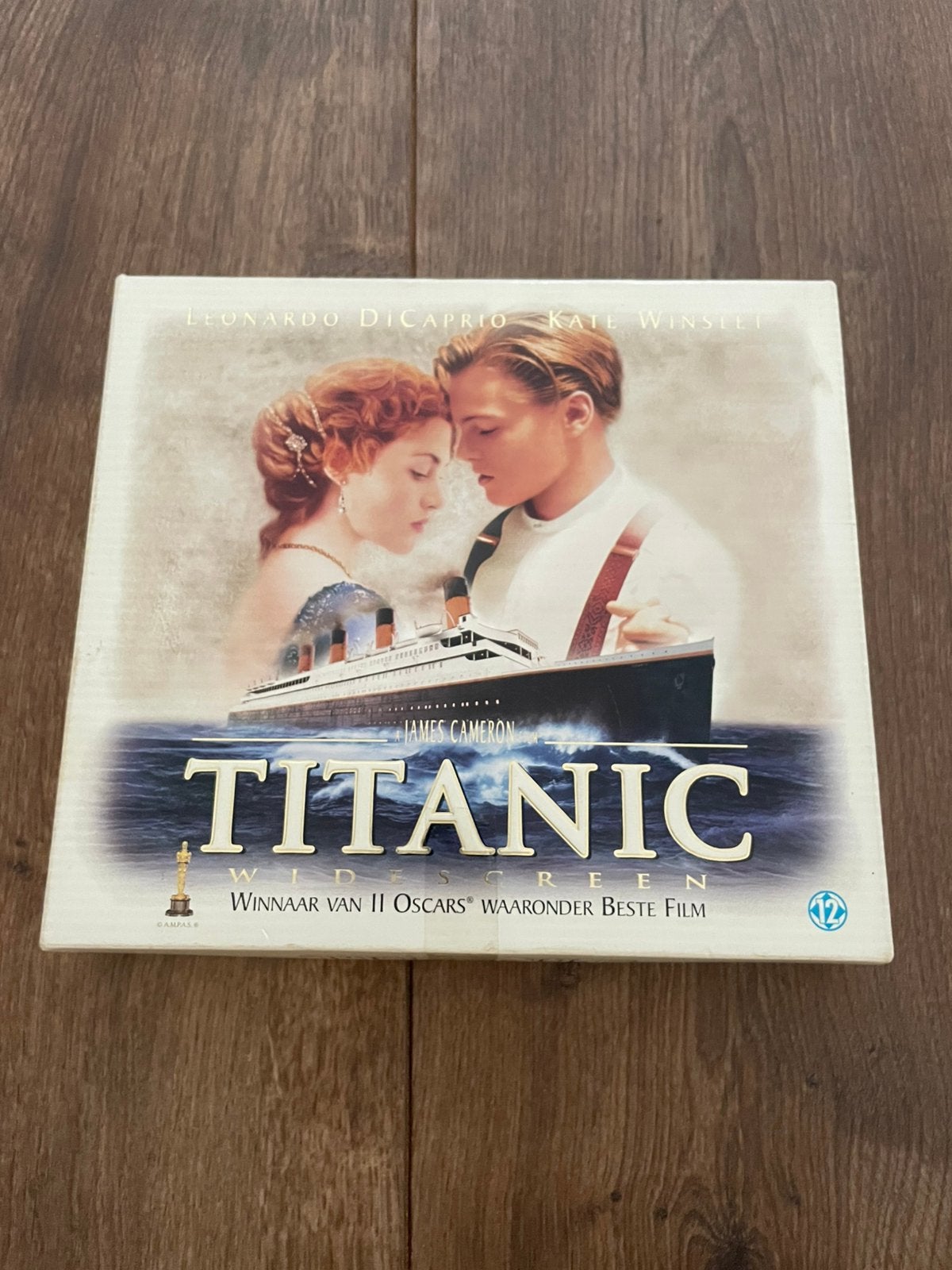 Titanic box met gesealde videoband + dvd en foto’s, Ophalen of Verzenden, Zo goed als nieuw