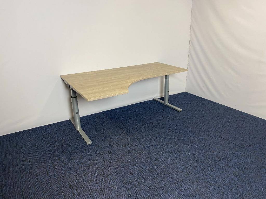 2 x Wingbureau Gispen TM (linksom), 180 x 120/80 cm., Ophalen, Gebruikt, 120 cm, In hoogte verstelbaar