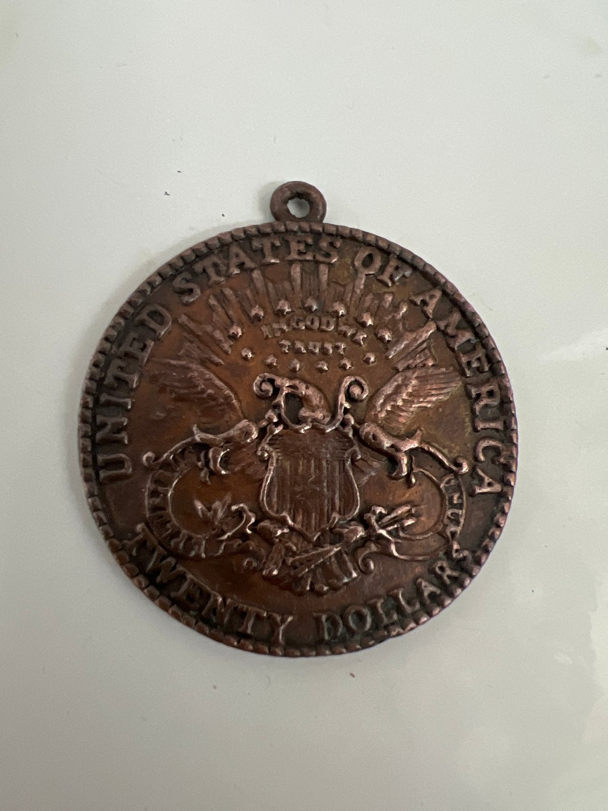 Antieke Amerikaanse 'Twenty Dollar' medaille/hanger, Ophalen of Verzenden, Overige materialen, Buitenland