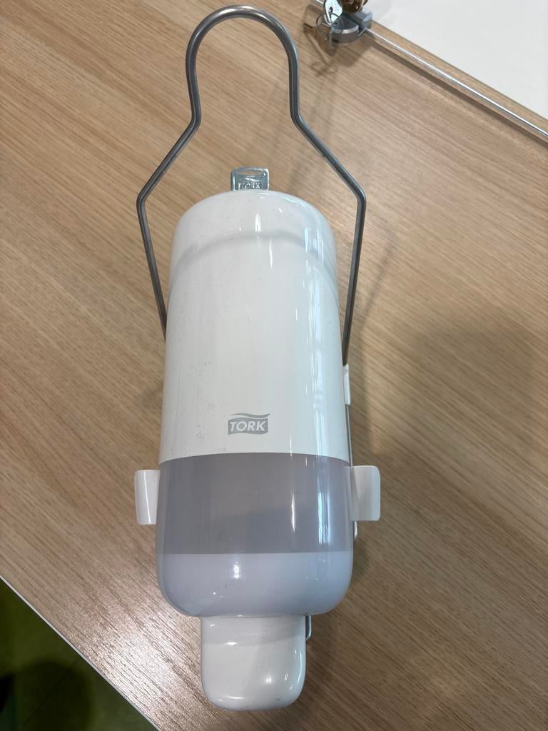 Tork handdispencers S1, Doe-het-zelf en Verbouw, Sanitair, Zo goed als nieuw, Ophalen