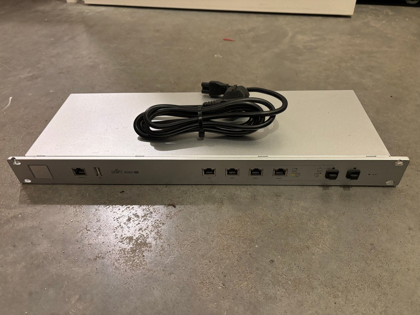 Ubiquiti unifi usg Pro, Ophalen of Verzenden, Zo goed als nieuw
