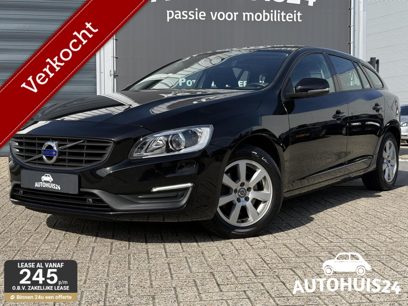 Volvo V60 2.0 T4 190pk Automaat bj2016 Xenon|Navi|Trekhaak|G, Gebruikt, Leder en Stof, Zwart, 1600 kg