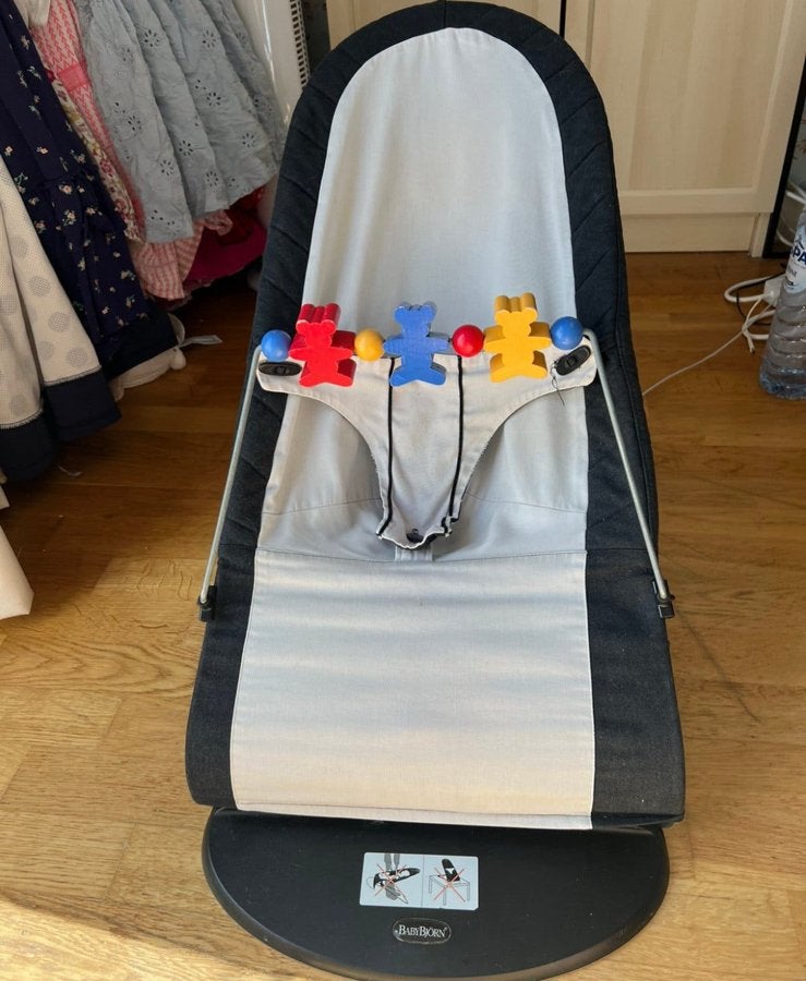 Fijn wipstoeltje babybjorn, Kinderen en Baby's, Wipstoel, Met gordel(s) of riempje(s), Zo goed als nieuw, Ophalen