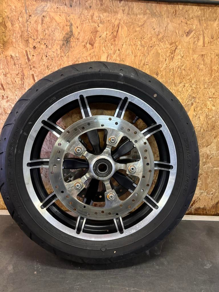 Voorwiel 17 inch met band voor Harley Davidson Touring, Motoren, Onderdelen | Harley-Davidson, Ophalen, Gebruikt