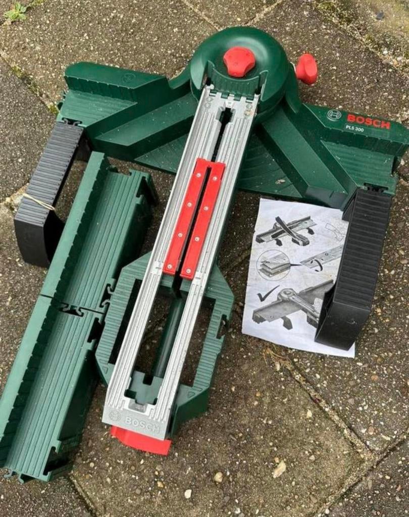 Bosch pls 300 zgan Zaagstation, Doe-het-zelf en Verbouw, Ophalen of Verzenden, Gebruikt, 1200 watt of meer, Decoupeerzaag