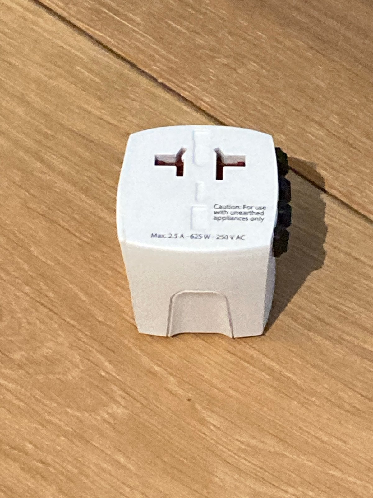 SKROSS World Adapter Micro - Universele Reisadapter, Ophalen of Verzenden, Zo goed als nieuw