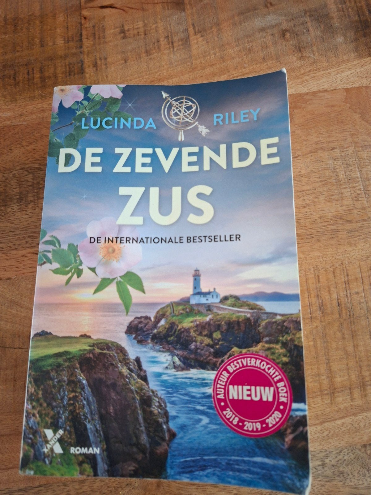 De Zeven Zussen - De zevende zus - Lucinda Riley, Ophalen of Verzenden, Gelezen, Lucinda Riley, Nederland