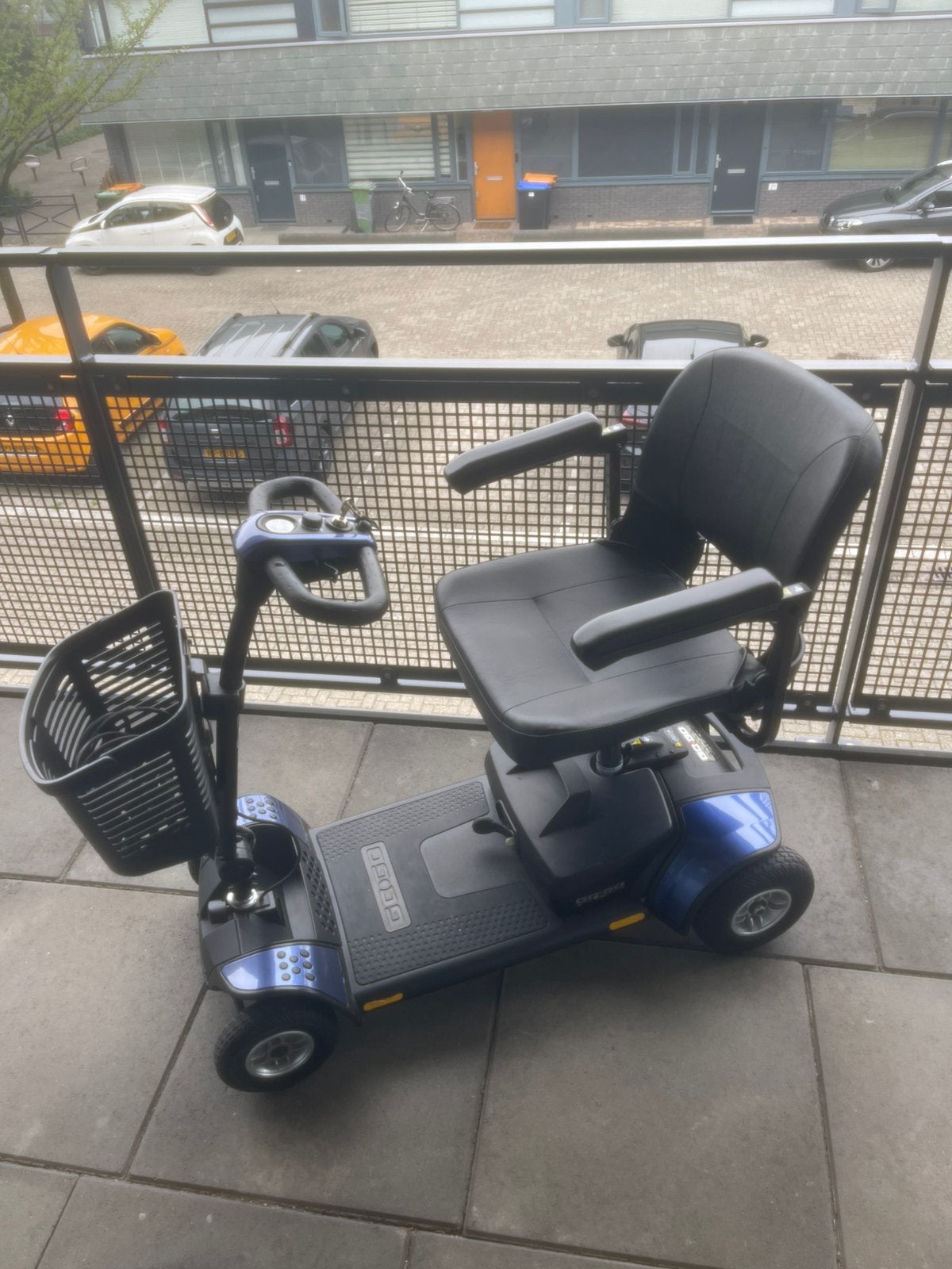Scootmobiel Go Go elite traveller plus, 10 km/u of minder, Zo goed als nieuw, 15 km of minder, Ophalen