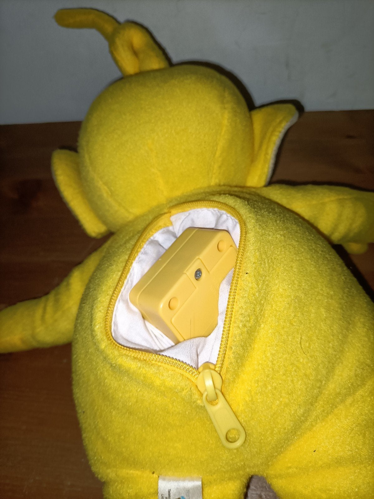 Lala knuffel met geluidjes en slaapogen 45 cm groot, Ophalen of Verzenden, Zo goed als nieuw, Overige typen