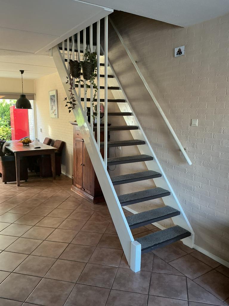 Steektrap, Doe-het-zelf en Verbouw, Ladders en Trappen, Ophalen, Gebruikt, Trap, 2 tot 4 meter