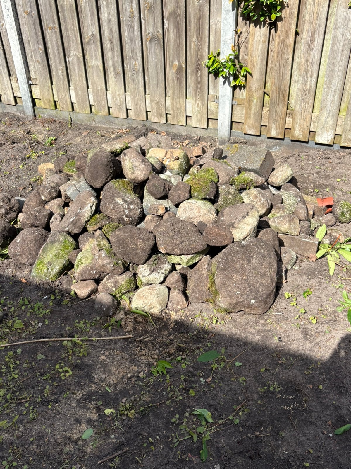 GRATIS Keien en losse stenen, Tuin en Terras, Ophalen, Zo goed als nieuw