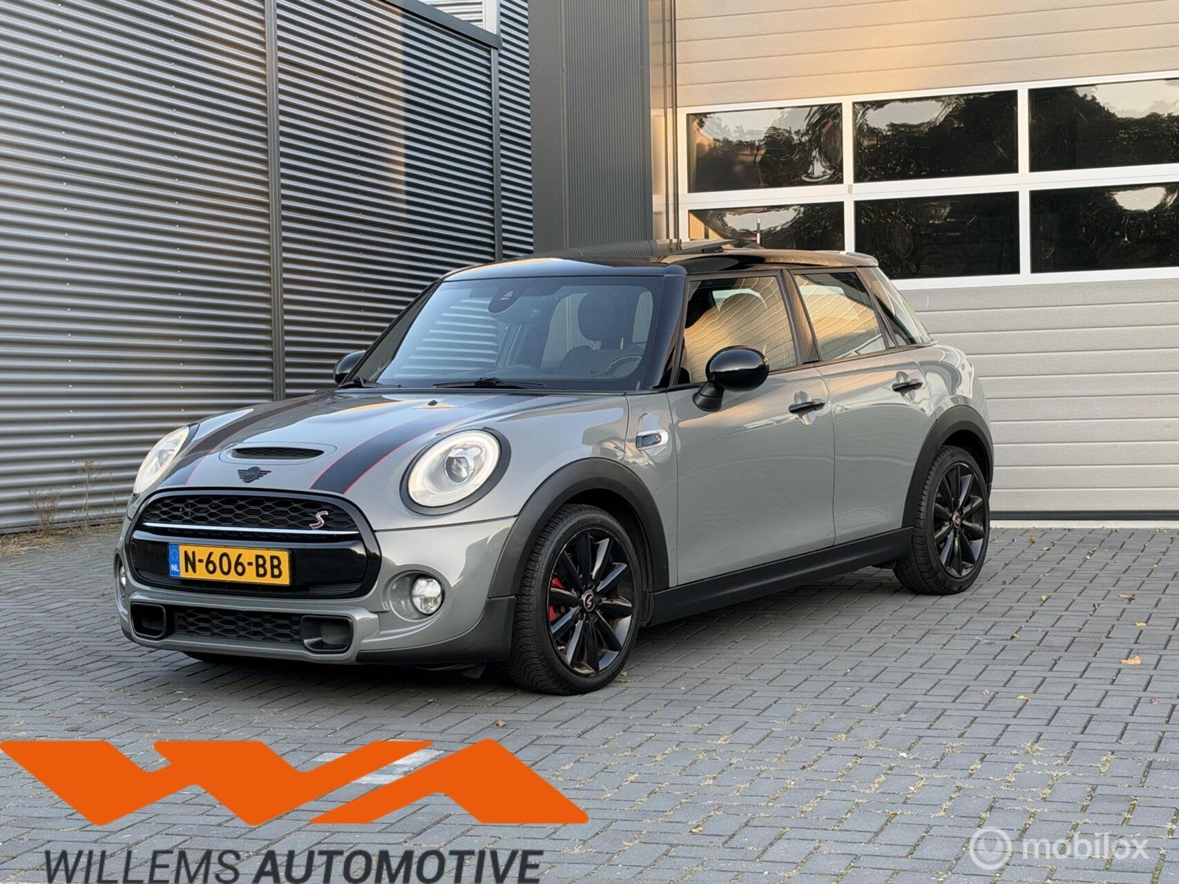 Mini 2.0 Cooper S Automaat-Pano-ACC-Harman Kardon-Led, Auto's, 1998 cc, Leder en Stof, Bedrijf, Cooper S