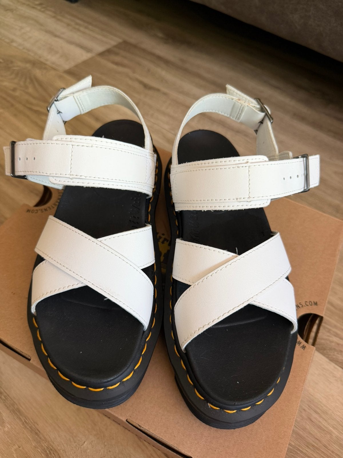 Dr martens sandalen maat 39 wit, Wit, Zo goed als nieuw, Sandalen of Muiltjes, Ophalen of Verzenden