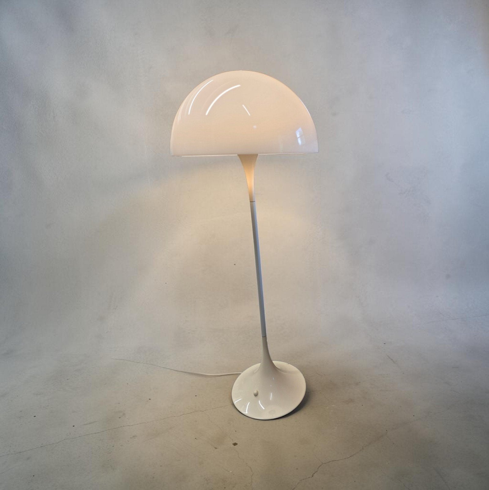 Louis Poulsen Panthella Vintage Design Vloerlamp, Gebruikt, 100 tot 150 cm, Vintage, Mid-century Modern, Mushroom, Ophalen of Verzenden