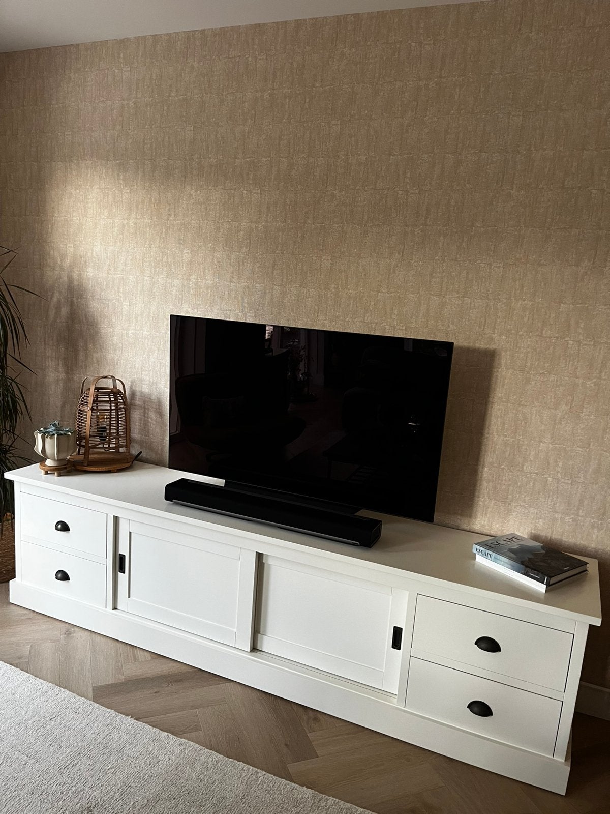 Zeer nette tv kast/dressoir (Richmond) te koop, Huis en Inrichting, Ophalen, Zo goed als nieuw, 200 cm of meer, Minder dan 100 cm