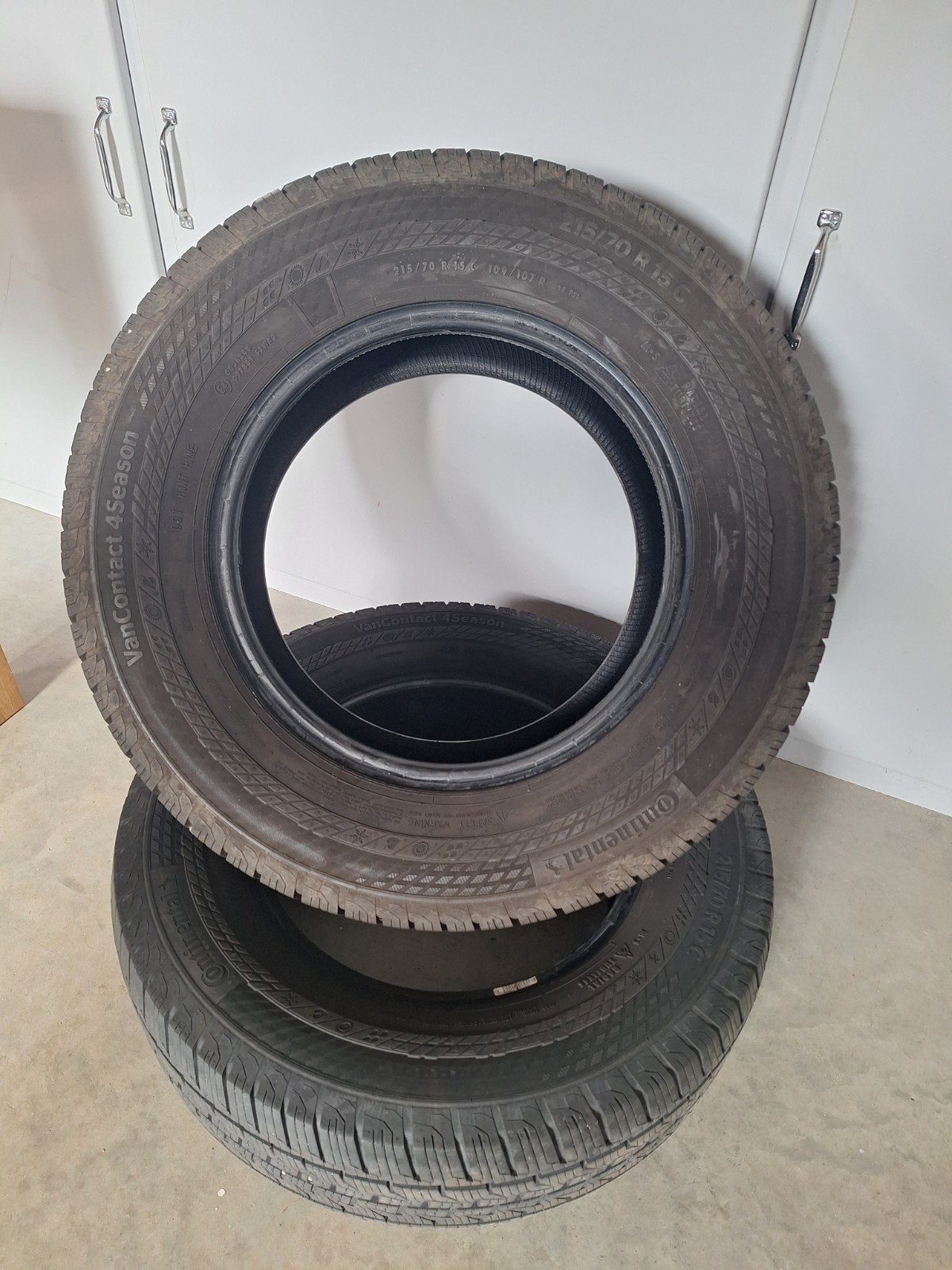 Continental VanContact 4Season 215/70 R15C All Season banden, Ophalen, Gebruikt