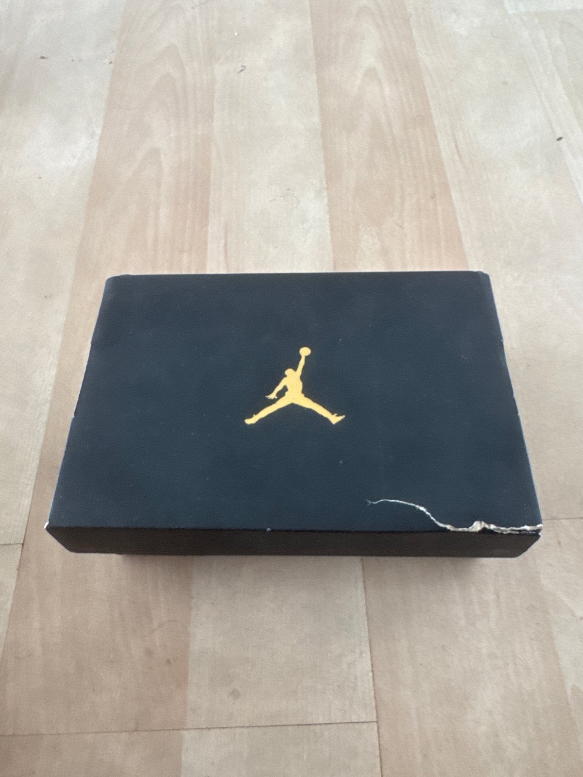 Jordan 11 CMFT Low (TD) - Zwart/Wit/Rood - Maat 19.5, Ophalen, Zo goed als nieuw, Jongen of Meisje, Schoenen