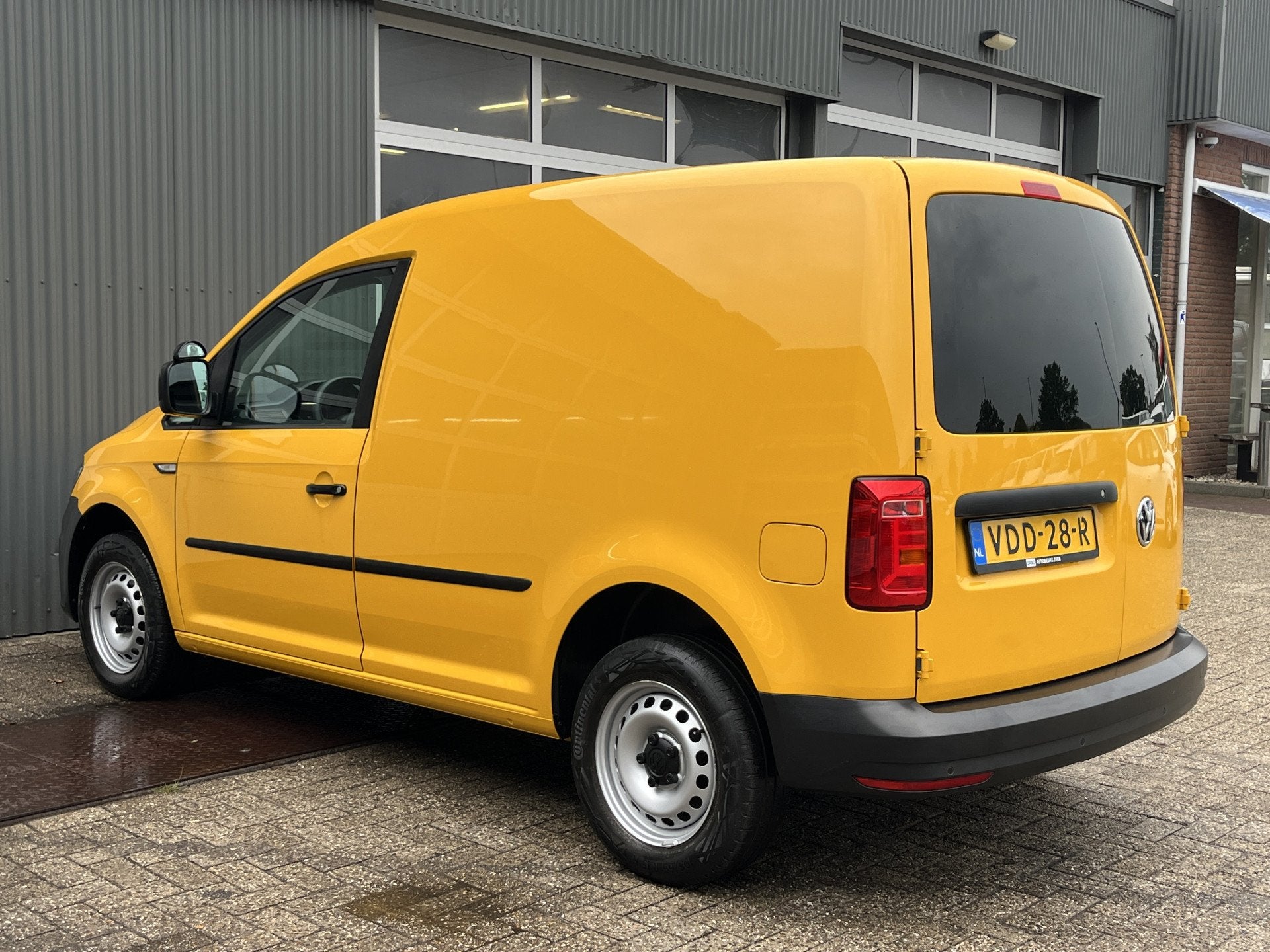 Volkswagen Caddy 2.0 TDI L1H1 Airco Cruise controle Parkeers, Auto's, Stof, Gebruikt, 4 cilinders, Volkswagen