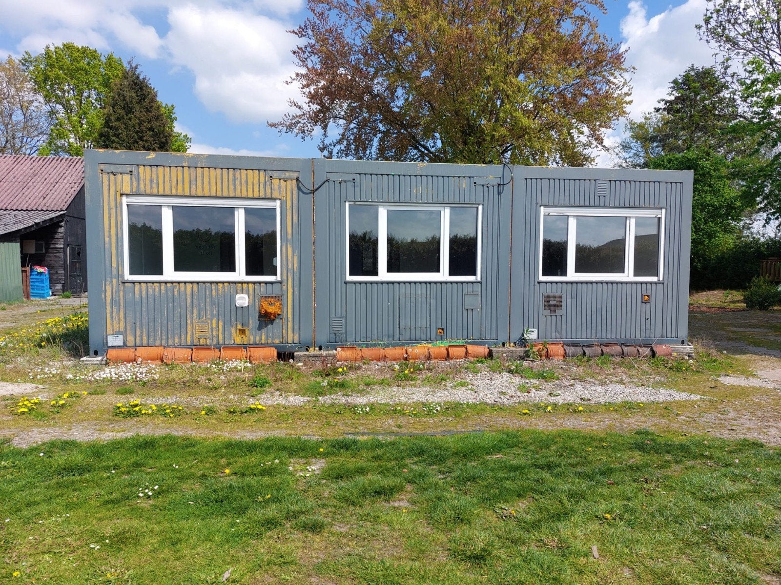 90m2 woonunit met keuken, badkamer en meerdere kamers, Ophalen