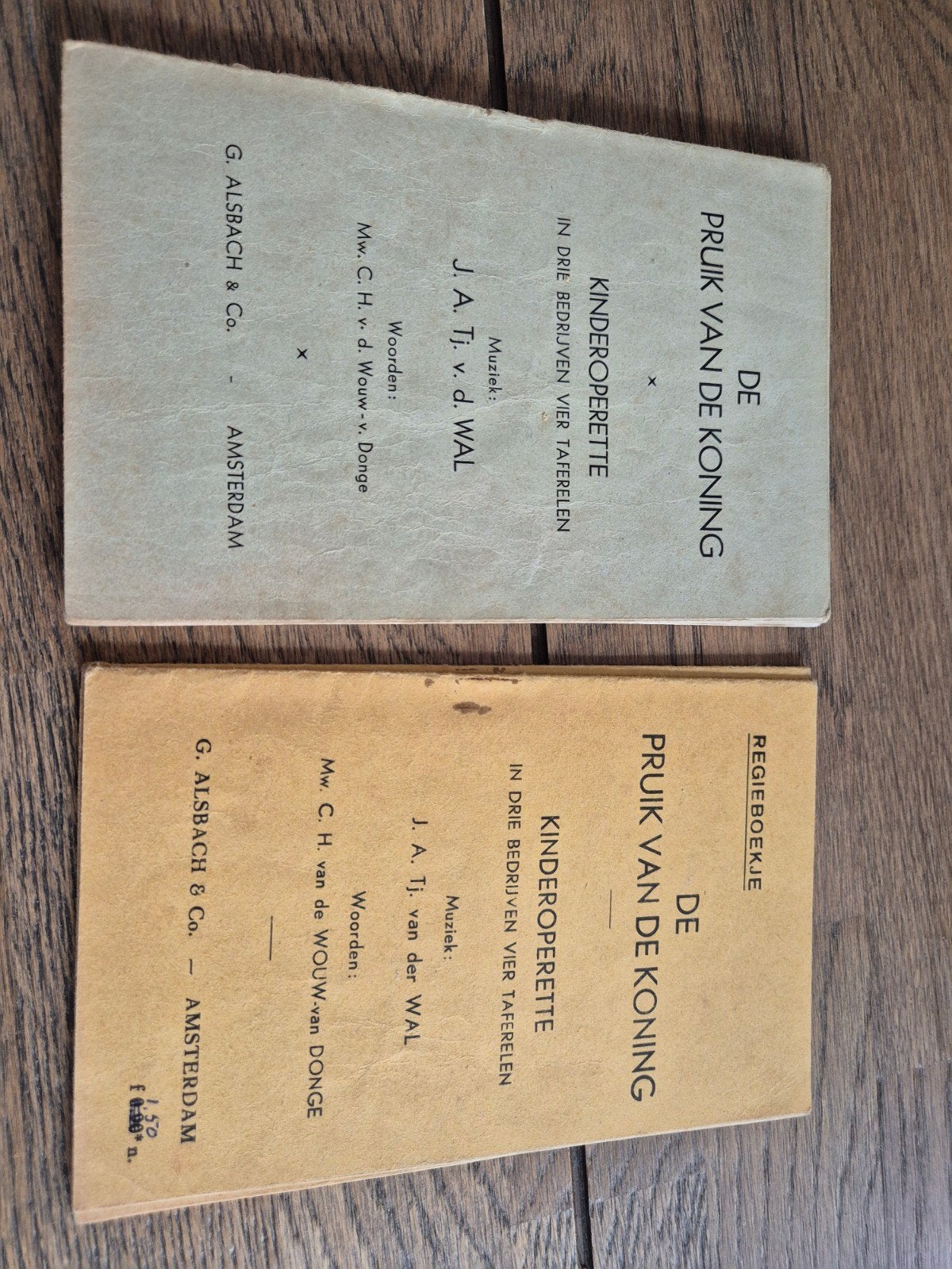De Pruik van de Koning - Kinderoperette (2 stuks), Ophalen of Verzenden, Gelezen, J. A. Tj. van der Wal, Mw. C. H. van de Wouw-van Donge