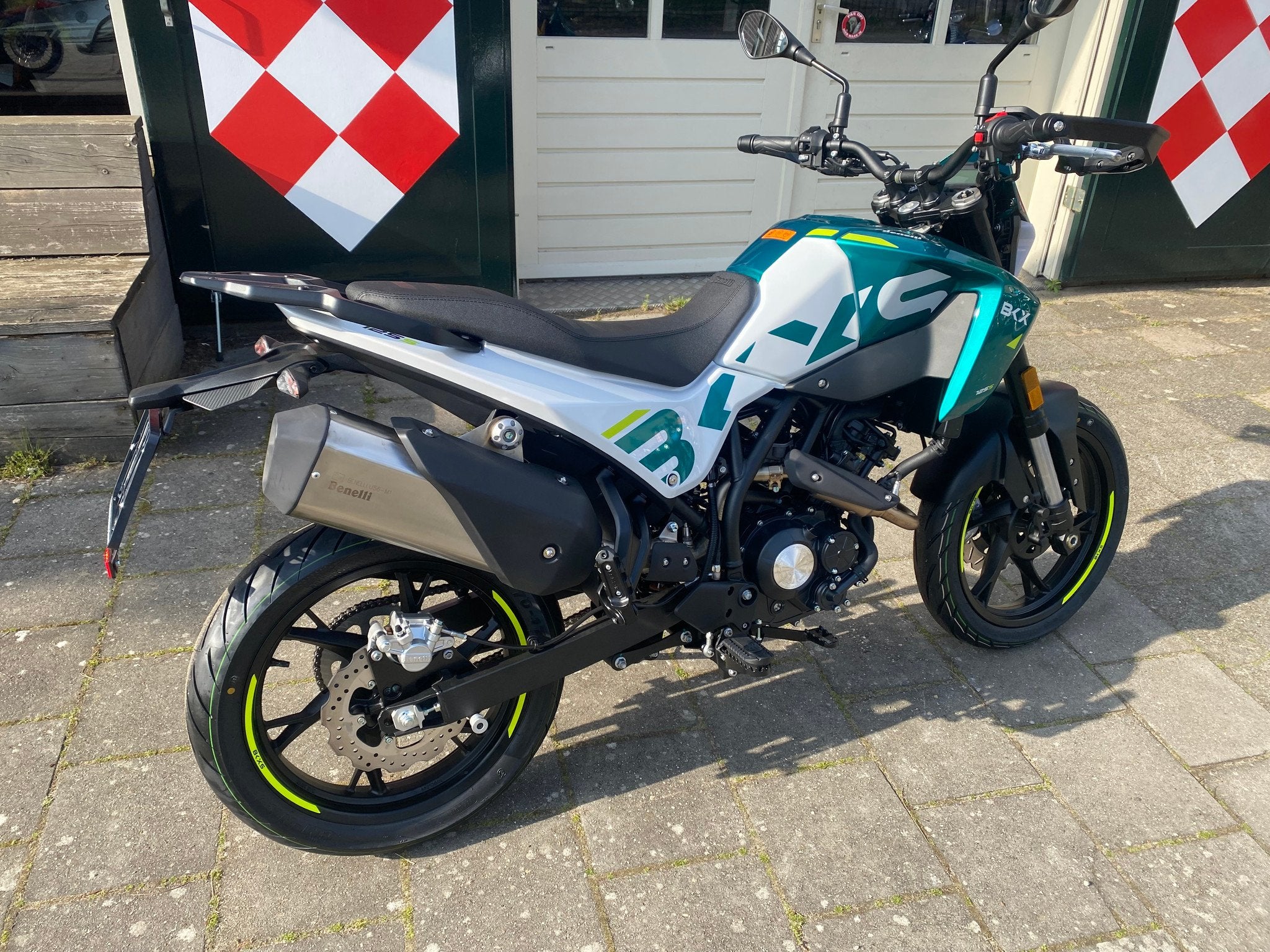 Benelli BKX 125 S ABS A1 (bj 2026), Nieuw, Strada Fornace Vecchia 30
61122  Pesaro, IT, Bedrijf, Support@benelli.com