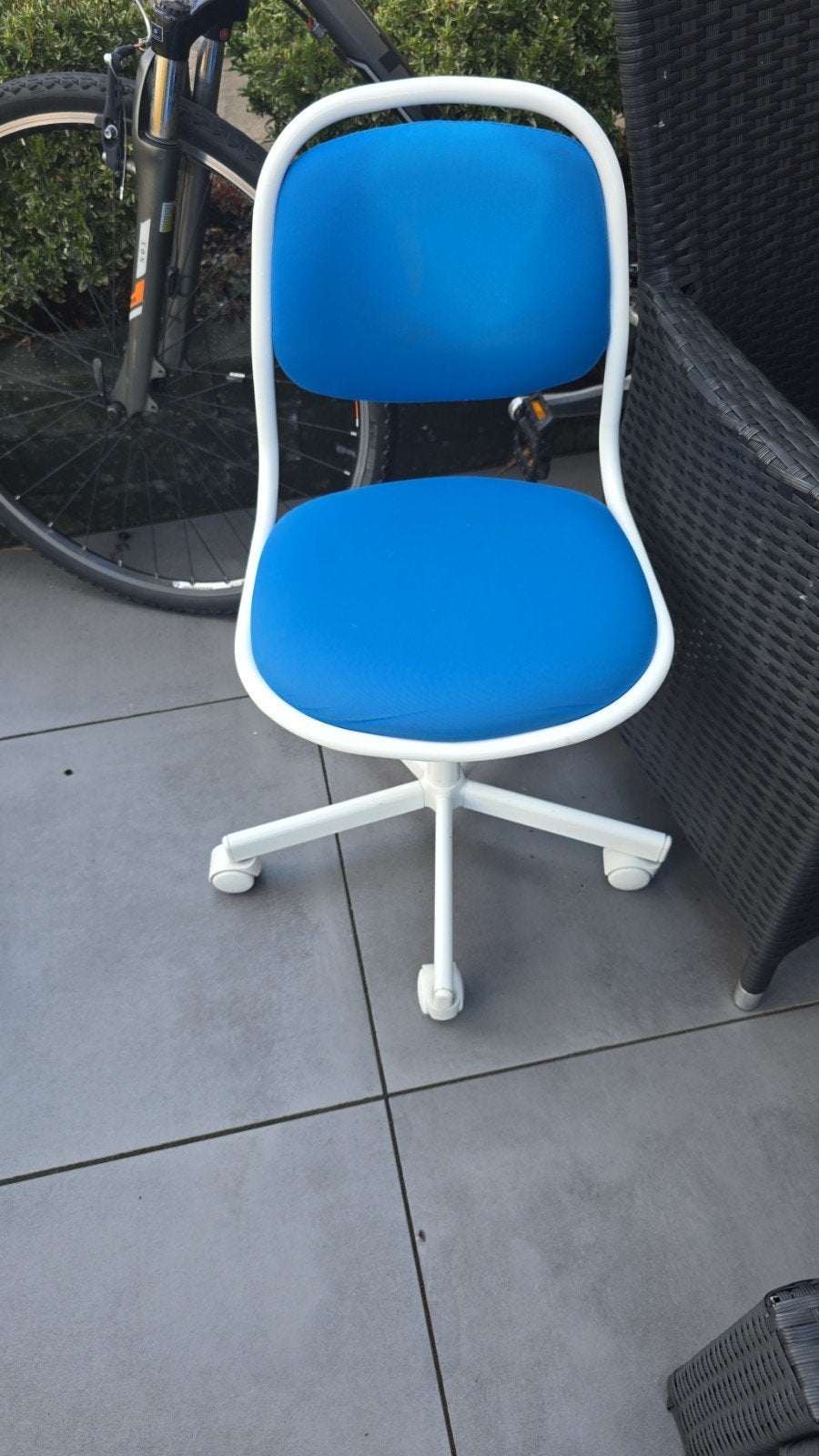 Ikea bureaustoel voor kinderen - Blauw of roze, Ophalen, Blauw