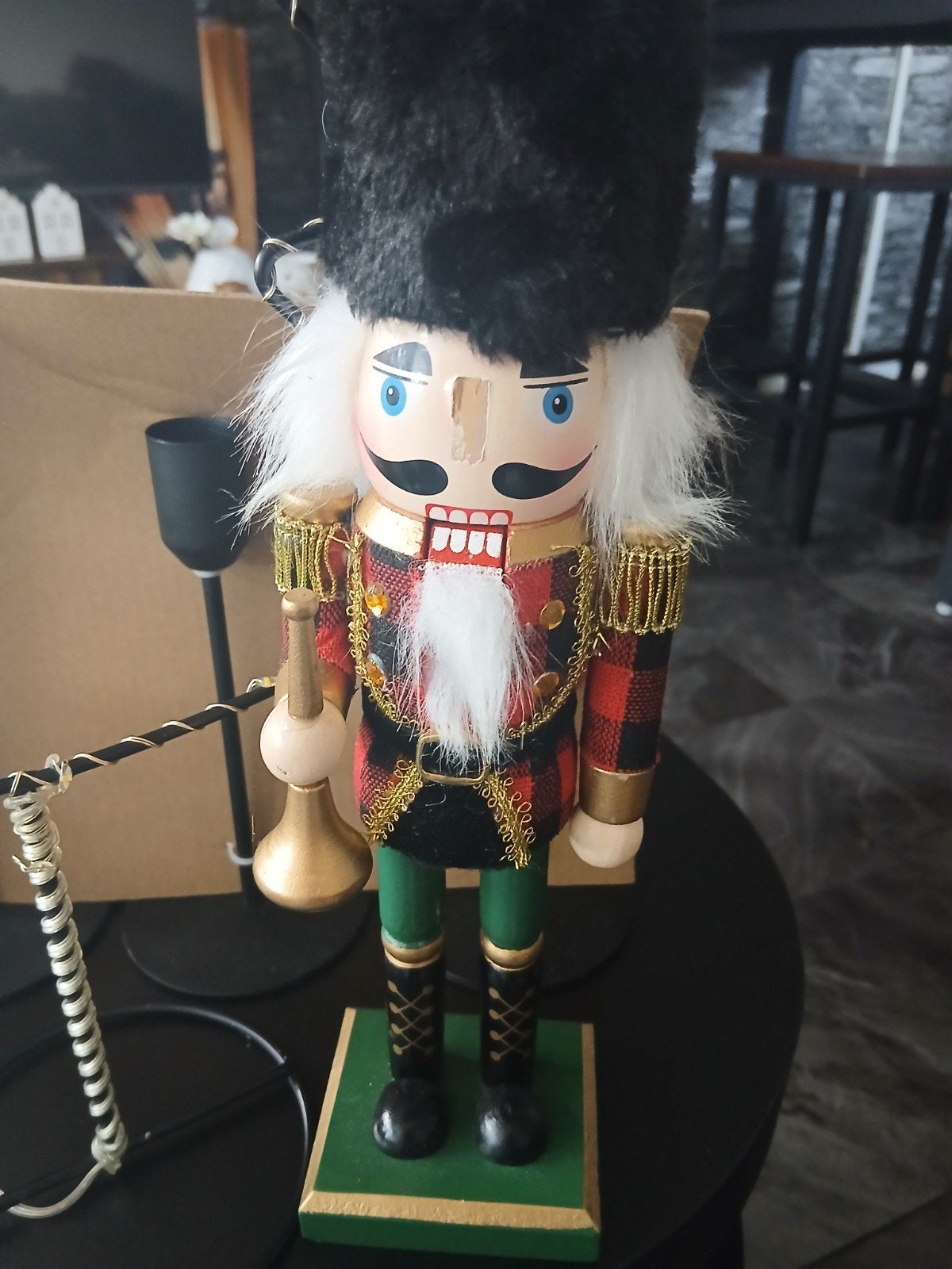 Kerstdecoratie – set van 2

Leuke set bestaande uit een k, Diversen, Ophalen of Verzenden
