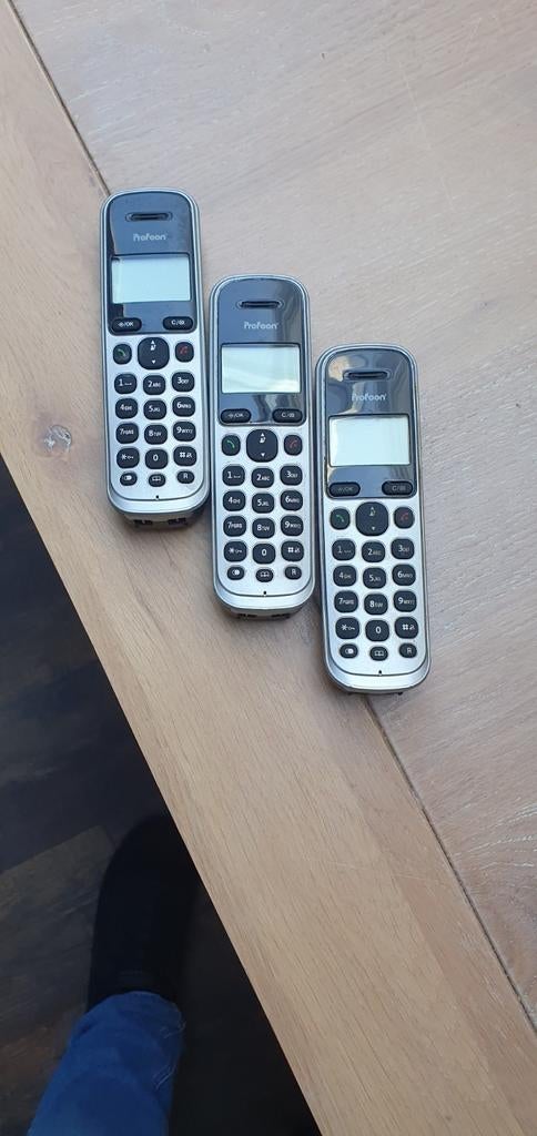 Profoon huistelefoons - set van 3, Telecommunicatie, Vaste telefoons | Handsets en Draadloos, Gebruikt, 3 handsets, Ophalen of Verzenden