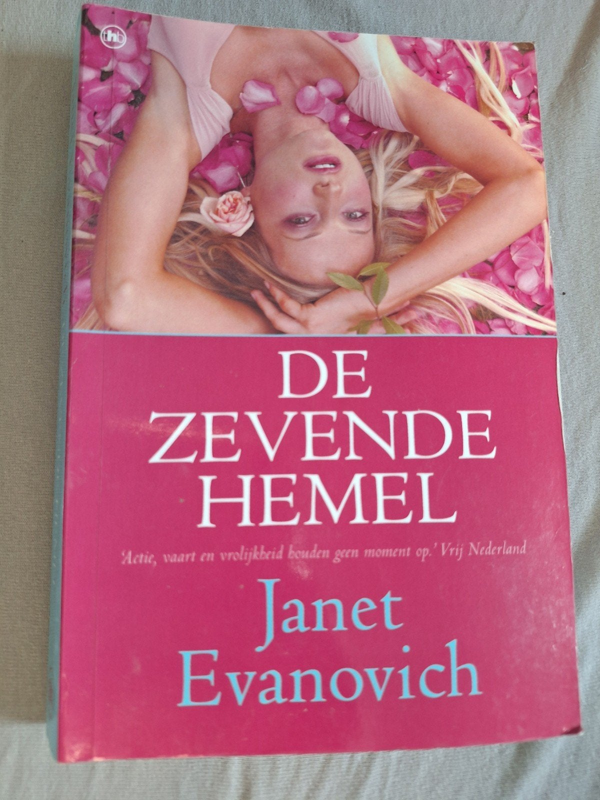 De Zevende Hemel - Janet Evanovich, Boeken, Ophalen of Verzenden, Gelezen, Janet Evanovich, Nederland