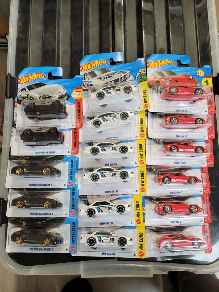 Hot wheels ferrari, toyota supra, bmw, porsche nieuw, Hobby en Vrije tijd, Modelauto's | Overige schalen, Ophalen of Verzenden