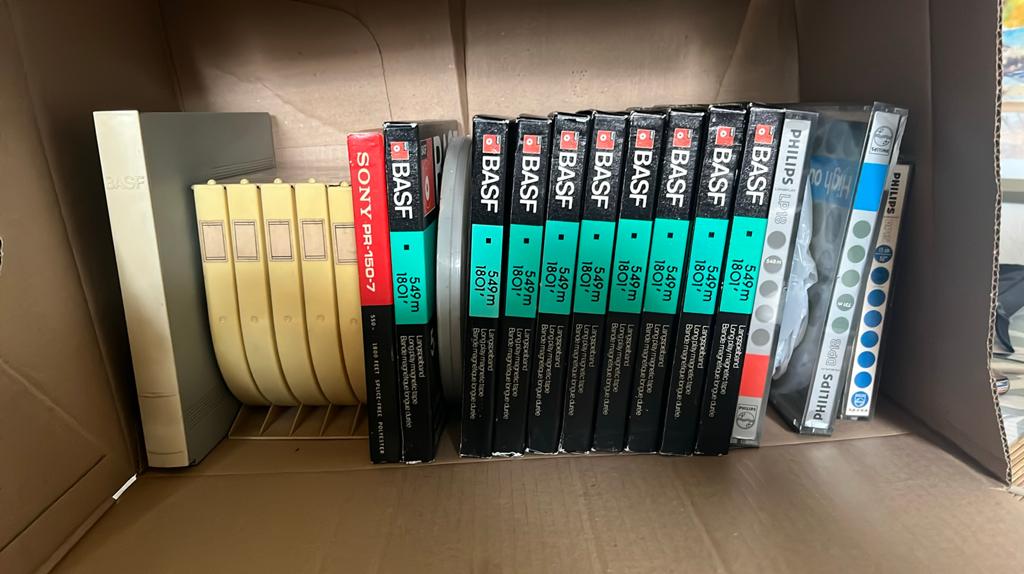 19 bespeelde audio tapes, Ophalen of Verzenden, Onderdeel