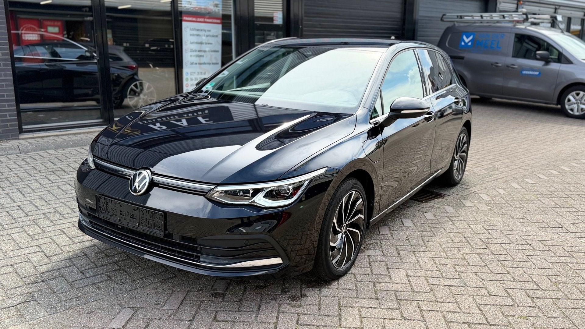 Volkswagen Golf 1.4 eHybrid StyleAutomaat,Carplay,Verw Stoel, Auto's, Dealer onderhouden, Stof, Automatische klimaatregeling, Zwart
