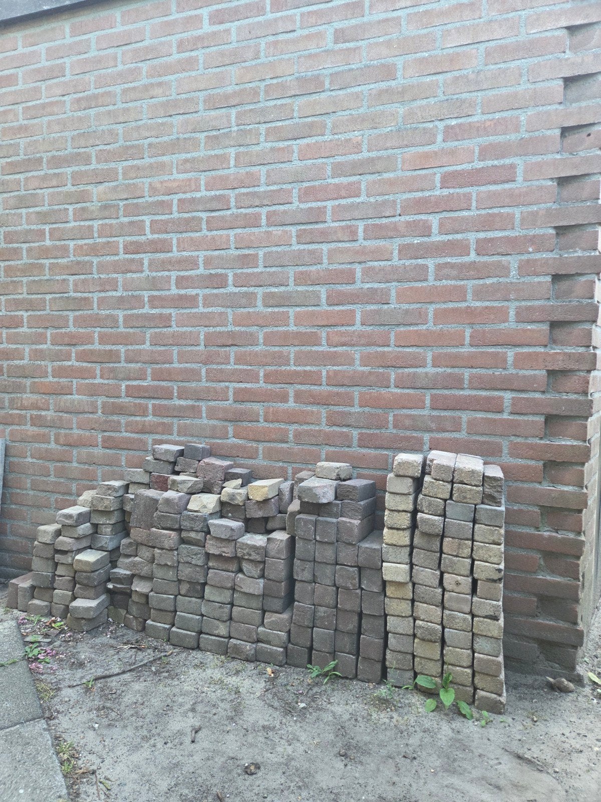 Waaltjes, klinkers en betontegels 30x30, Gebruikt, Klinkers, Ophalen of Verzenden, Minder dan 5 m²
