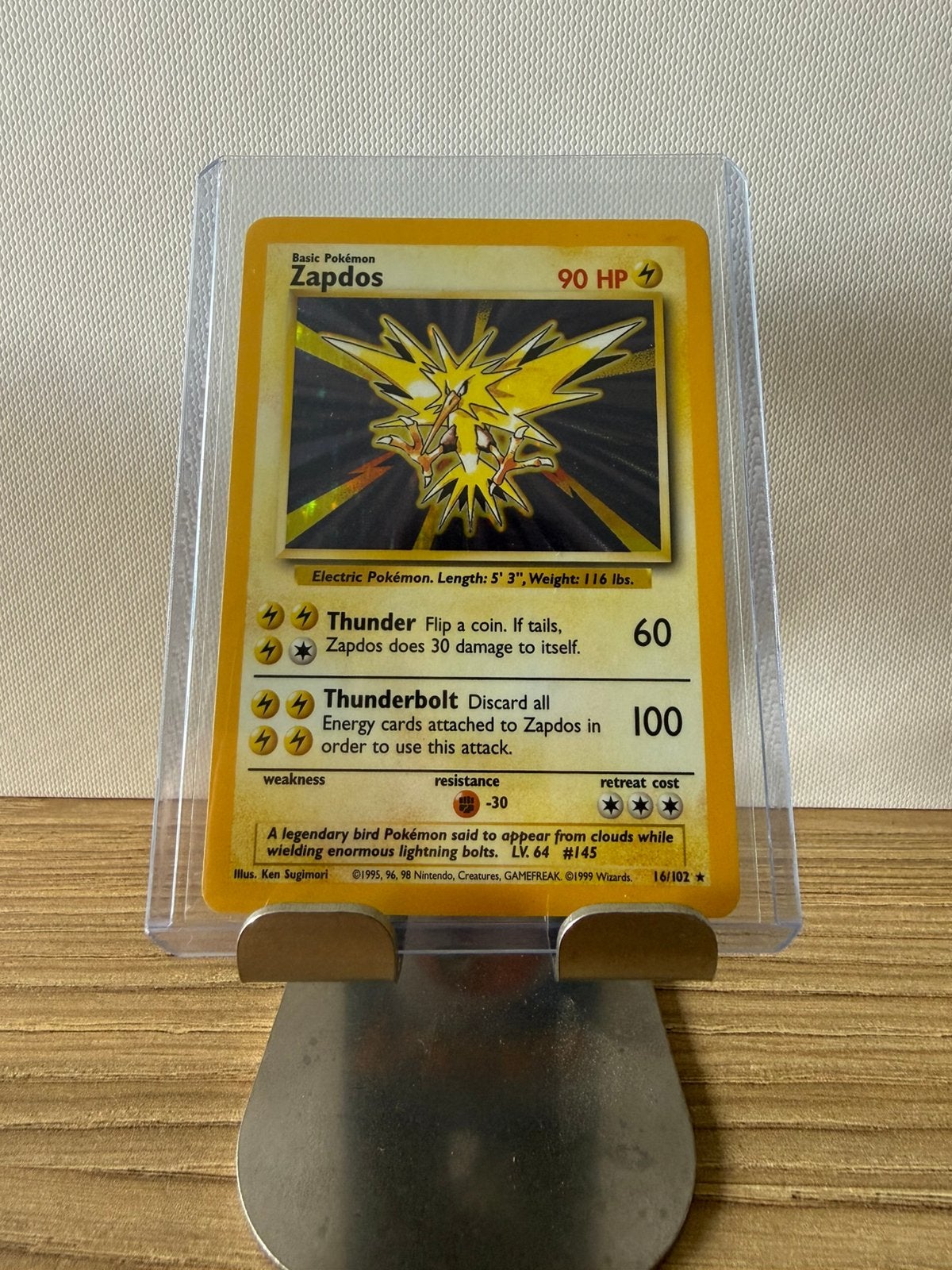 Zapdos #16/102 – Base Set Holo, Ophalen of Verzenden, Zo goed als nieuw, Losse kaart, Foil