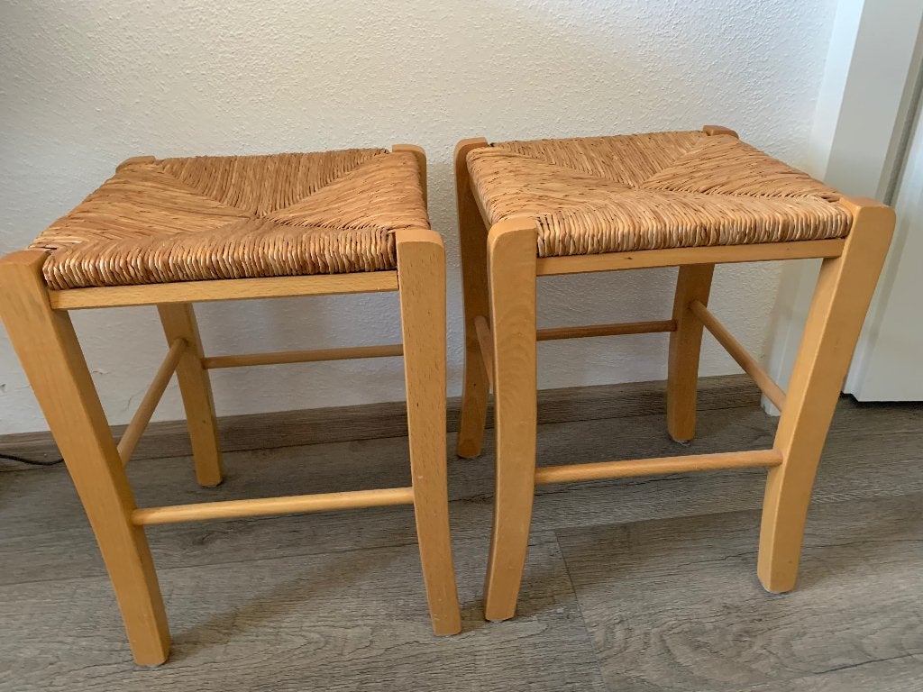 Twee leuke krukjes, Huis en Inrichting, Krukjes, Ophalen, Gebruikt, Hout