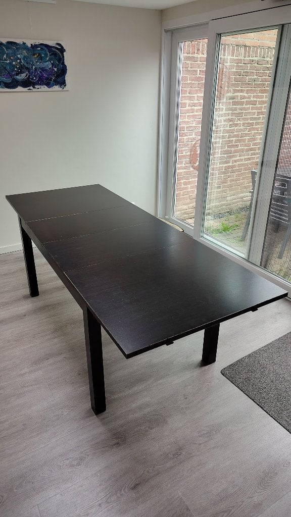 IKEA Bjursta eettafel zwart, 140 - 220 cm, Huis en Inrichting, Tafels | Eettafels, Ophalen, Gebruikt, Vijf personen of meer, 150 tot 200 cm