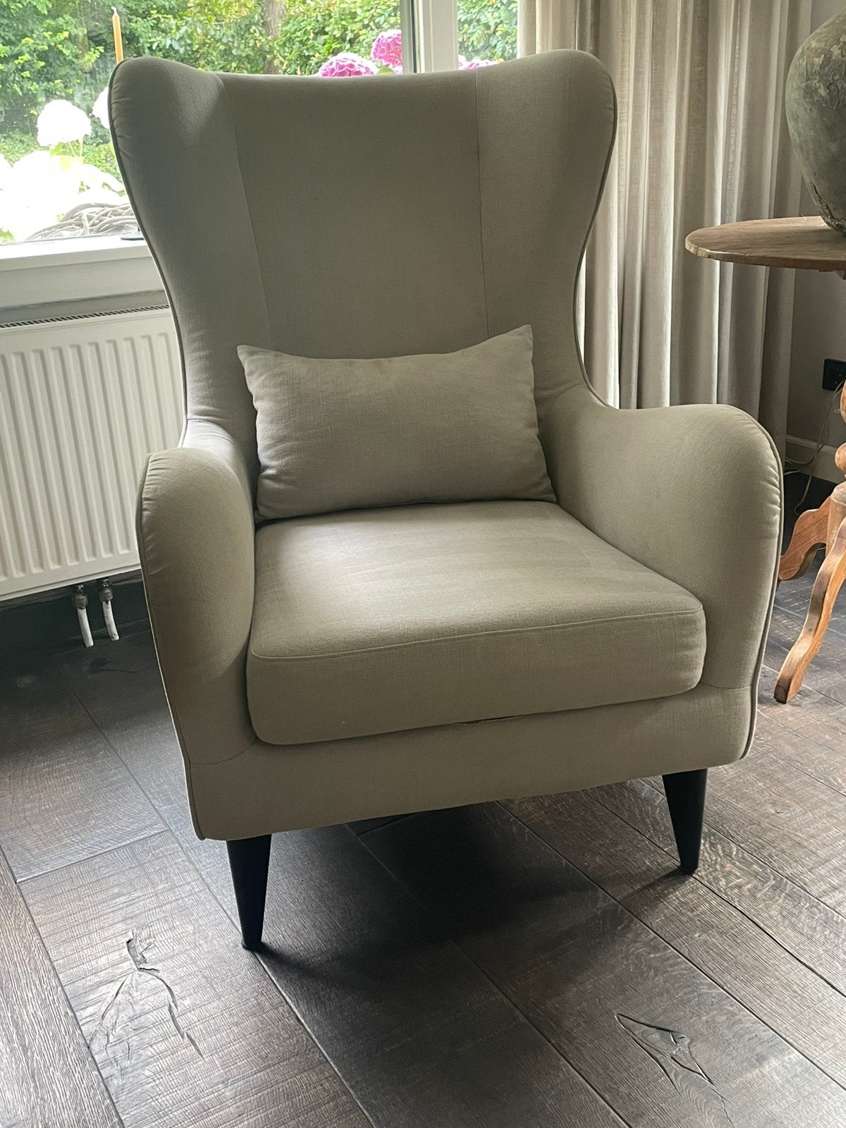 Fauteuil lichte beige kleur, Huis en Inrichting, Fauteuils, Ophalen, Zo goed als nieuw, 75 tot 100 cm, 50 tot 75 cm