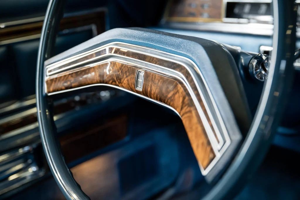 Lincoln CONTINENTAL Coupe (1 owner, original paint), foto 10