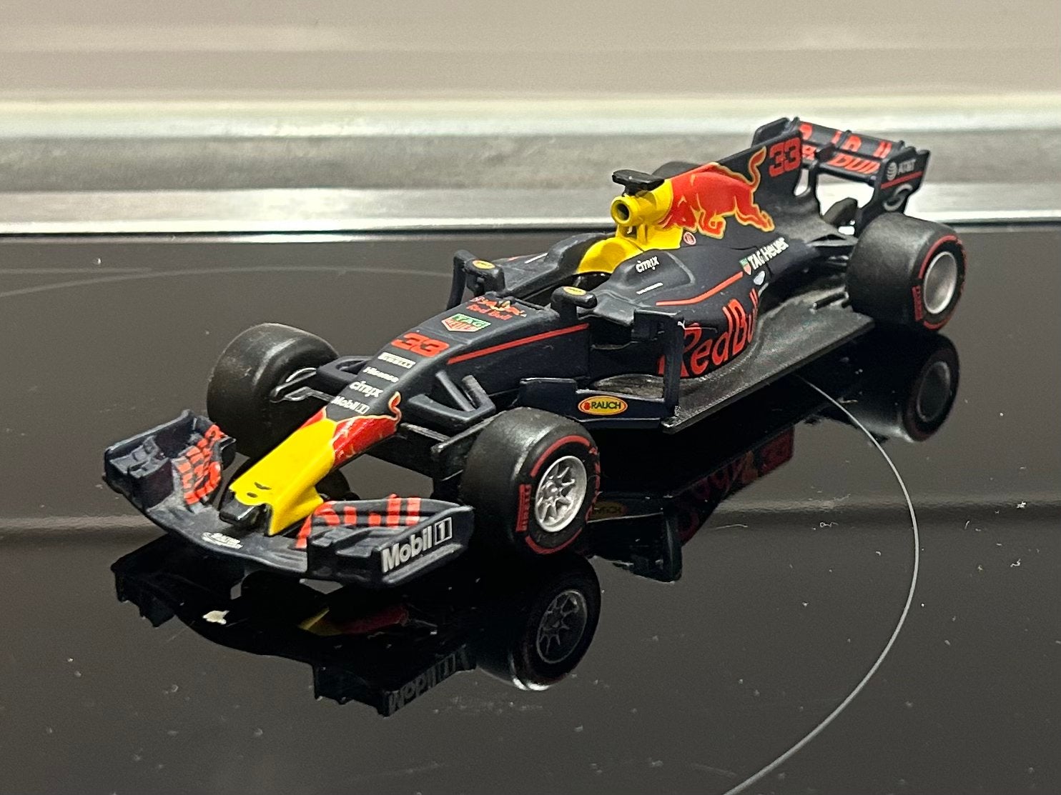 Bburago Verstappen RB13 F1 Tag Heuer 1:32, Verzenden, Zo goed als nieuw, Auto, Overige merken