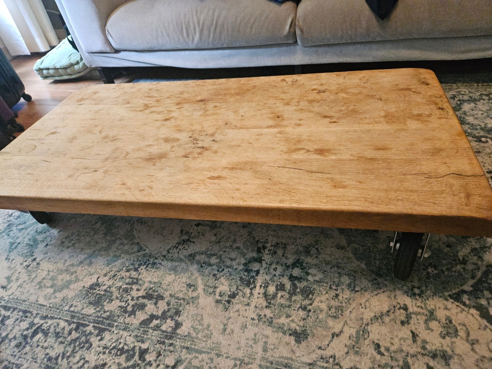 Robuuste houten salontafel op wielen, Ophalen, Gebruikt, Industrieel, Landelijk, 50 tot 100 cm