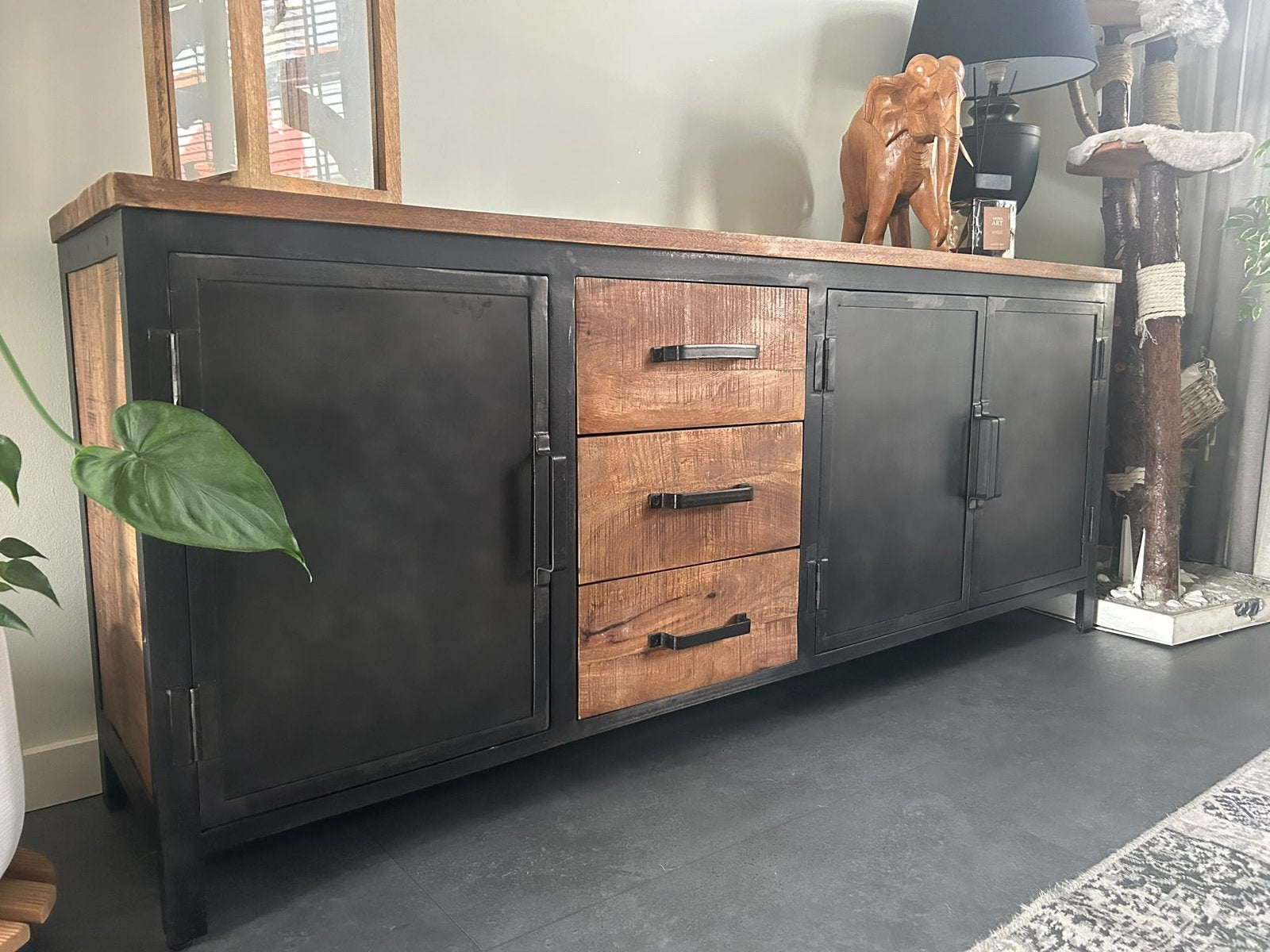 Mango houten dressoir 190 x 42.5 x 78, Ophalen of Verzenden, Zo goed als nieuw, 25 tot 50 cm, 150 tot 200 cm