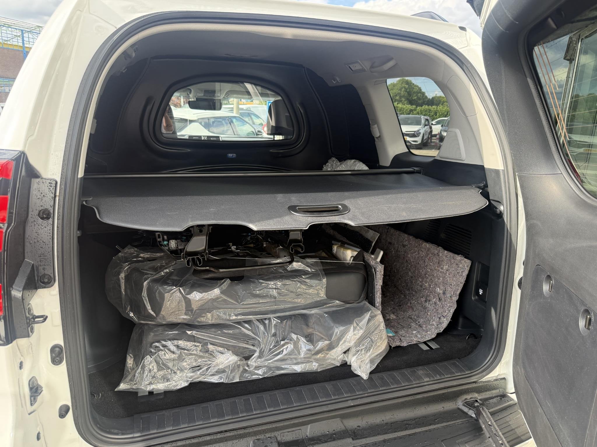 Toyota Land Cruiser 2.8 D-4D-F Professional Window Van Grijs, Auto's, Toyota, Gebruikt, 4 cilinders, Automatische klimaatregeling